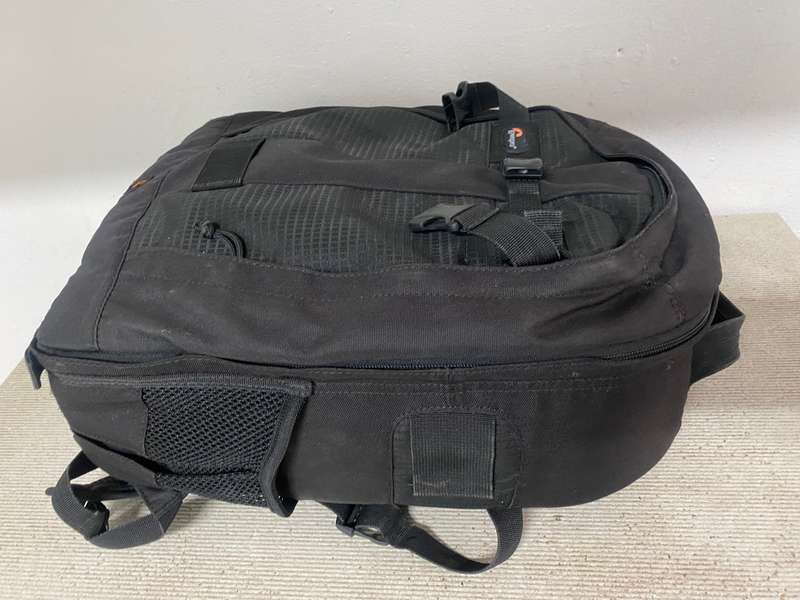 LOWEPRO  CAMERA BAG IN GOOD  CONDITION
